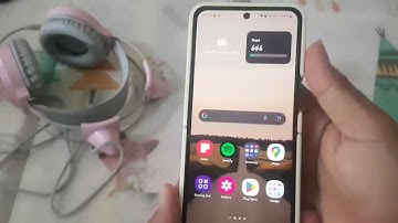 Samsung Galaxy Z Flip 5: How to Add and Customize GIF on the Cover Screen