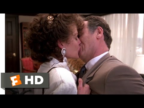 married-to-the-mob-(1988)---are-you-being-straight-with-me?-scene-(8/11)-|-movieclips