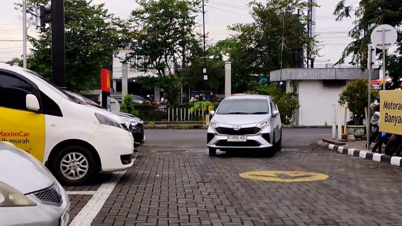 Kompilasi kereta Telat Di Sidoarjo !!!