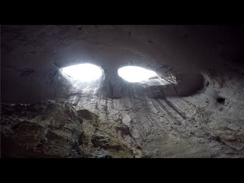 Prohodna cave, Bulgaria / Пещера Проходна