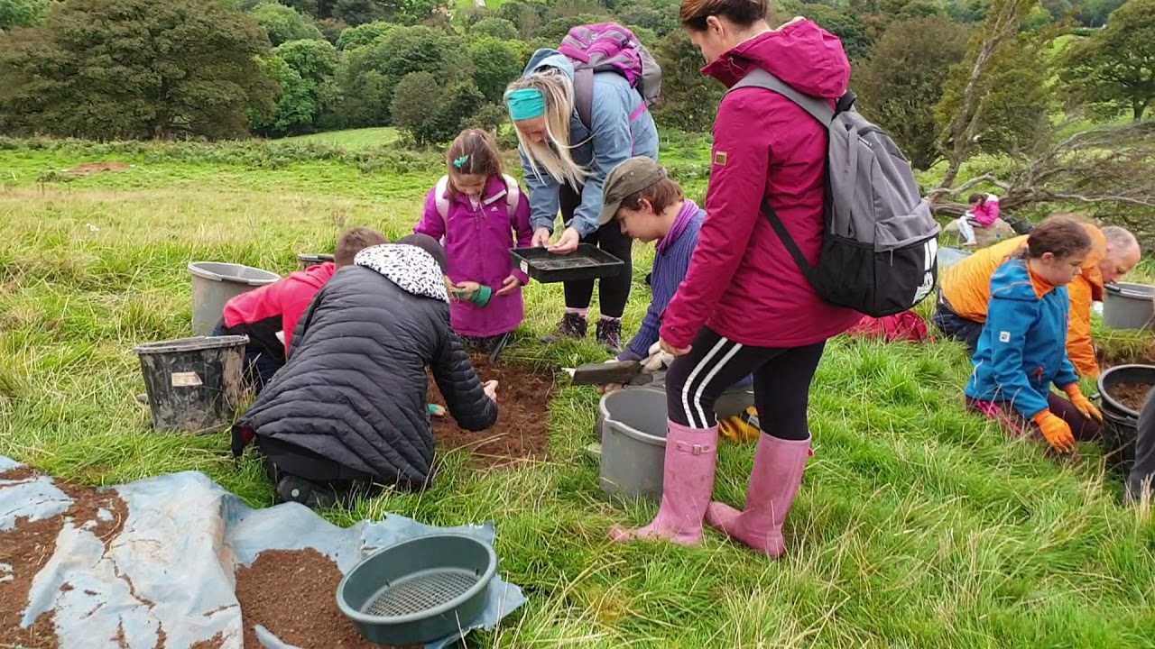 Young Archaeologists' Club session, 09/10/2021