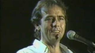 Video thumbnail of "De vez en cuando la vida-Joan Manuel Serrat"