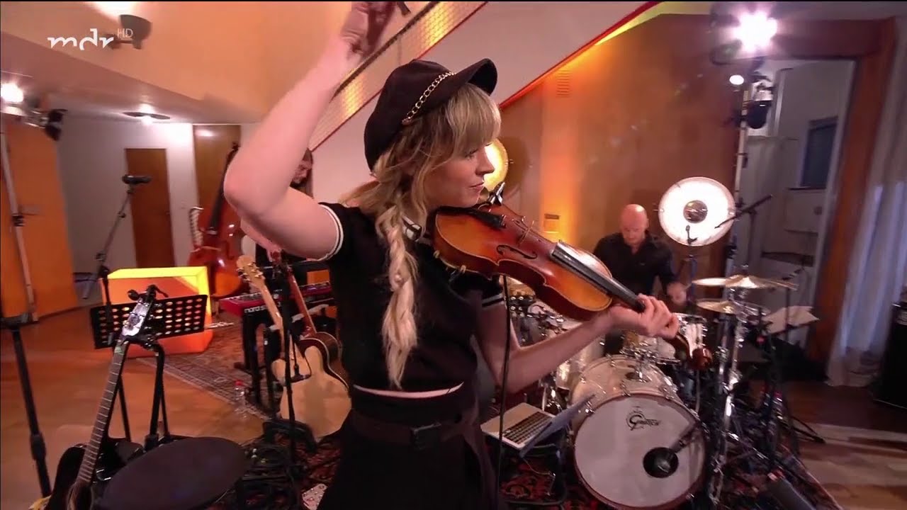 Roundtable Rival Roundtable Rival - Lindsey Stirling (Live Performance on Privatkonzert ...