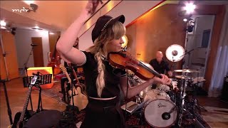 Roundtable Rival - Lindsey Stirling (Live Performance on Privatkonzert) Resimi