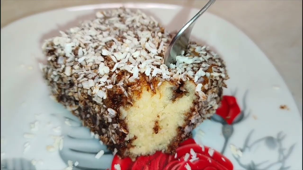 РЕЦЕПТ, ЩО ЗАВЖДИ ВИРУЧАЄ! ПІСНІ МЕДОВІ ТІСТЕЧКА В ШОКОЛАДНІЙ ГЛАЗУРІ І КОКОСОВІЙ СТРУЖЦІ!