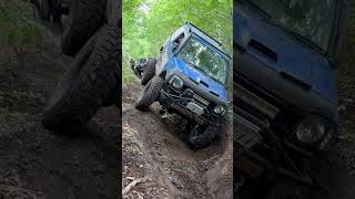 ジムニー　足元注意　