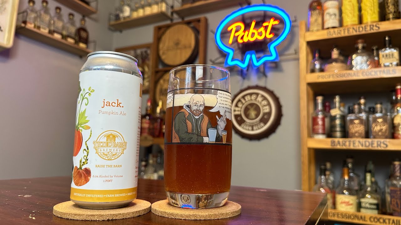 Обзор тыквенного эля от пивоварни Tilted Barn Brewery.