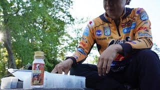 Taku Ito Shows How to Apply Nories Bite Powder USA to Soft Plastics screenshot 5