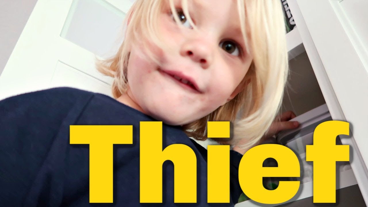 Caught RED Handed Lincoln is a Thief