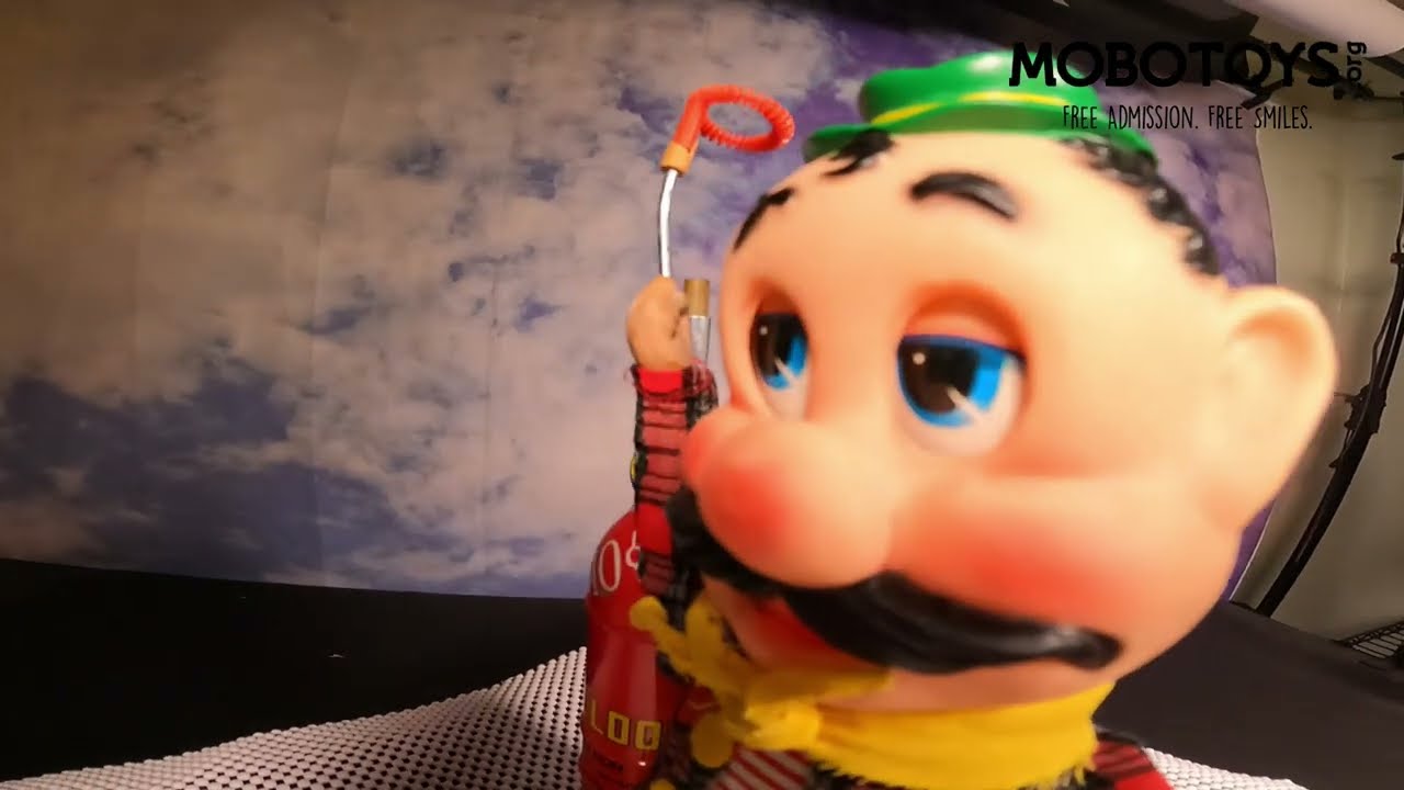 MOBOTOYS 0164 - Gino Neapolitan Balloon Blower