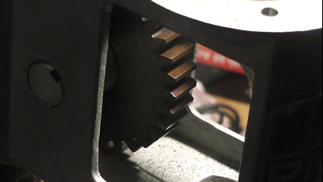 ELU MOF98 Router & MultiCo PM 12 Morticer - YouTube