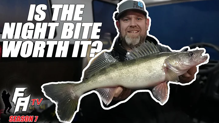Insane Lake of The Woods NightBite in a SnoBear!! ...