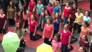 Singing in the rain -Bat Kol choir