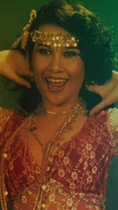 Download lagu Elvy Mandi Madu