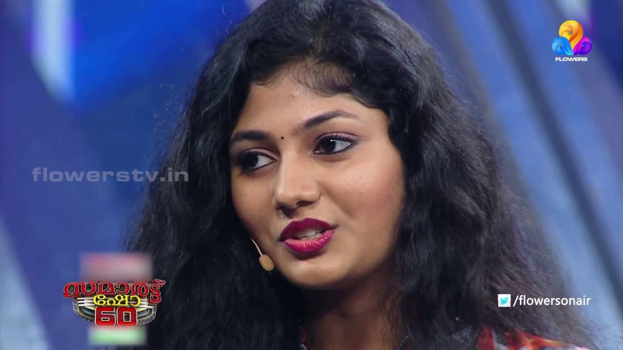 Video Smart Show With Happy Wedding Malayalam Movie Team