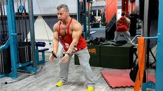 картинка: Тренировка грудных мышц от Александра Яшанькина