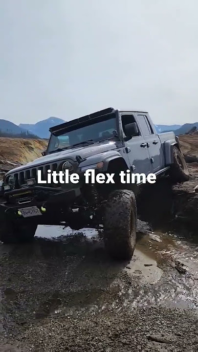 Gladiator 4' Jks Jflex lift 37' Nitto and Ezflares fenders extension ✌️ no more tire poke