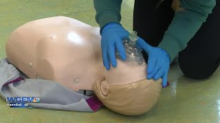 Kroc Center gives lifeguard certification courses