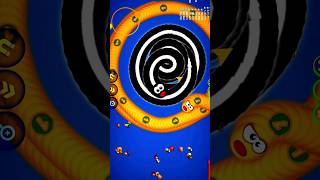 WormsZone gameplay 🐍🤪 #shorta#wormszone#games#shorts screenshot 2