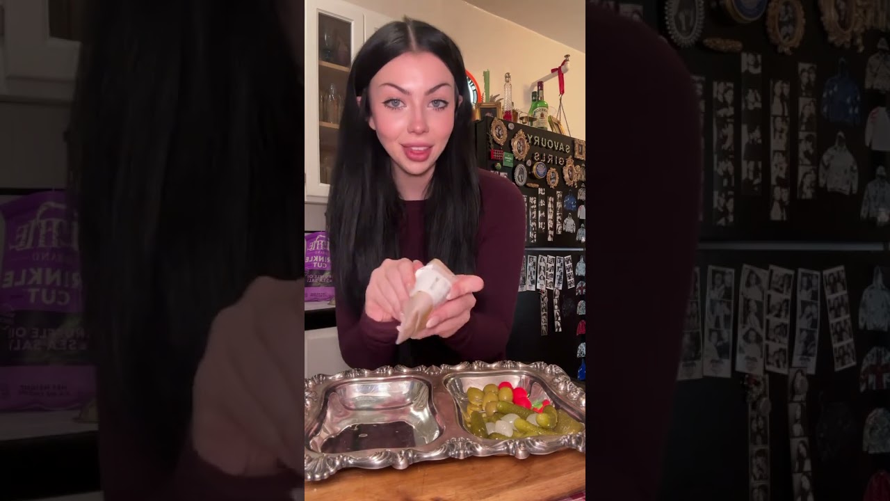 savoury girls night !!! 🍸🫒💋 