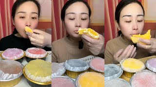 asmr mukbang – mini cake dessert eating | soft sponge, creamy layers & sweet eating sounds screenshot 4