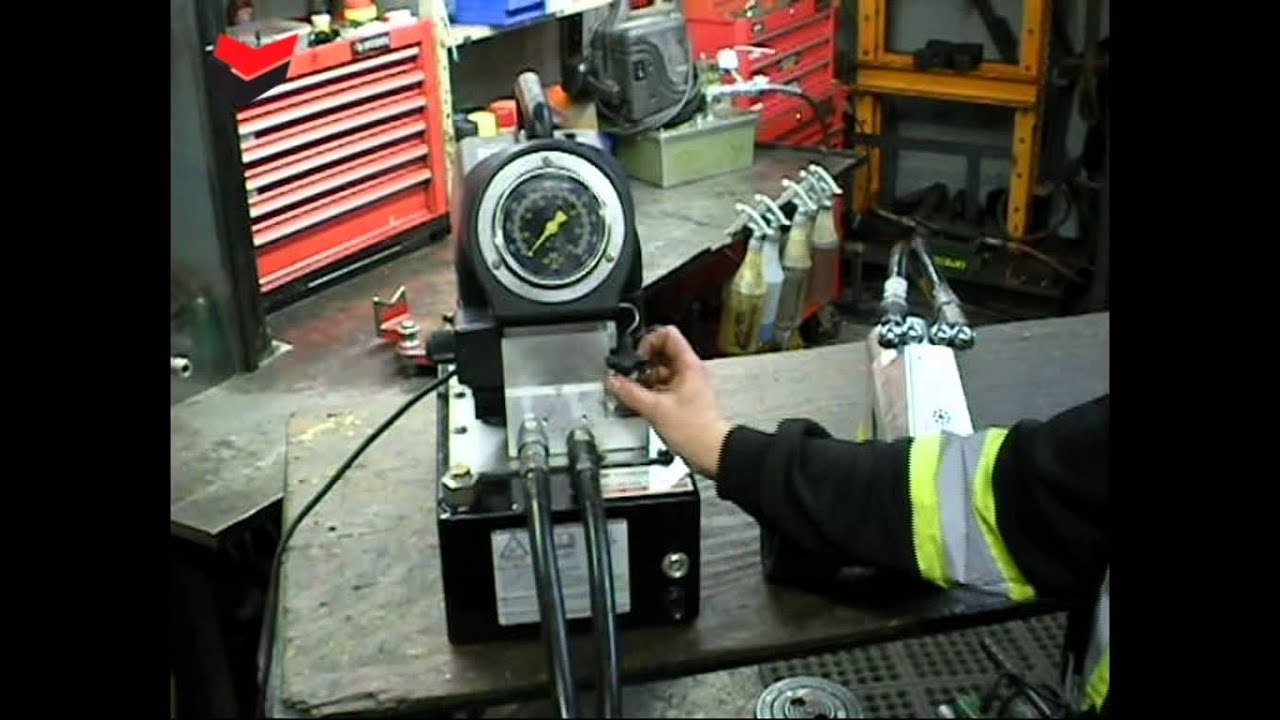 Hydraulic Pump & Hydraulic Torque Wrench | Instructional Video