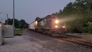 CSX SD40-3 #4070 leads a flying J930 with a nice K5LA! (7/23/2021)