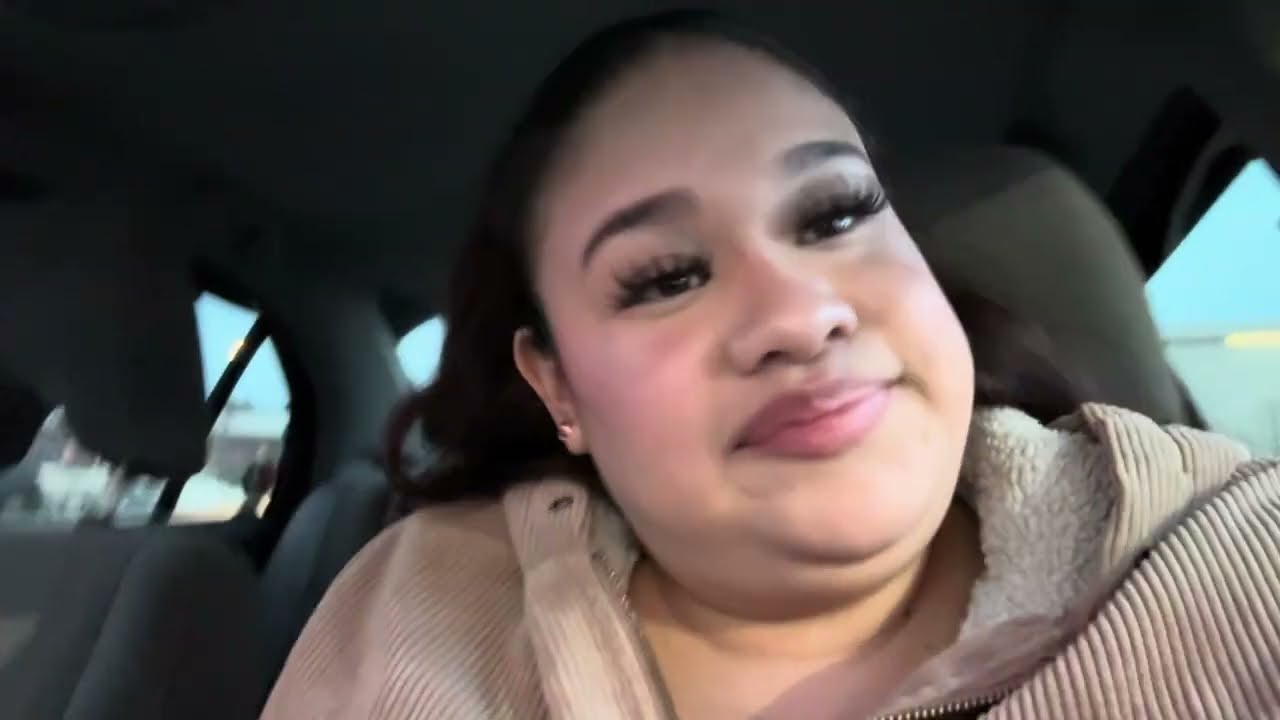 Felicitando a mi Bebe cumple 2 año 🫶🏻fuimos a comer después ir jugar terminó mal ya no quiso #2026 