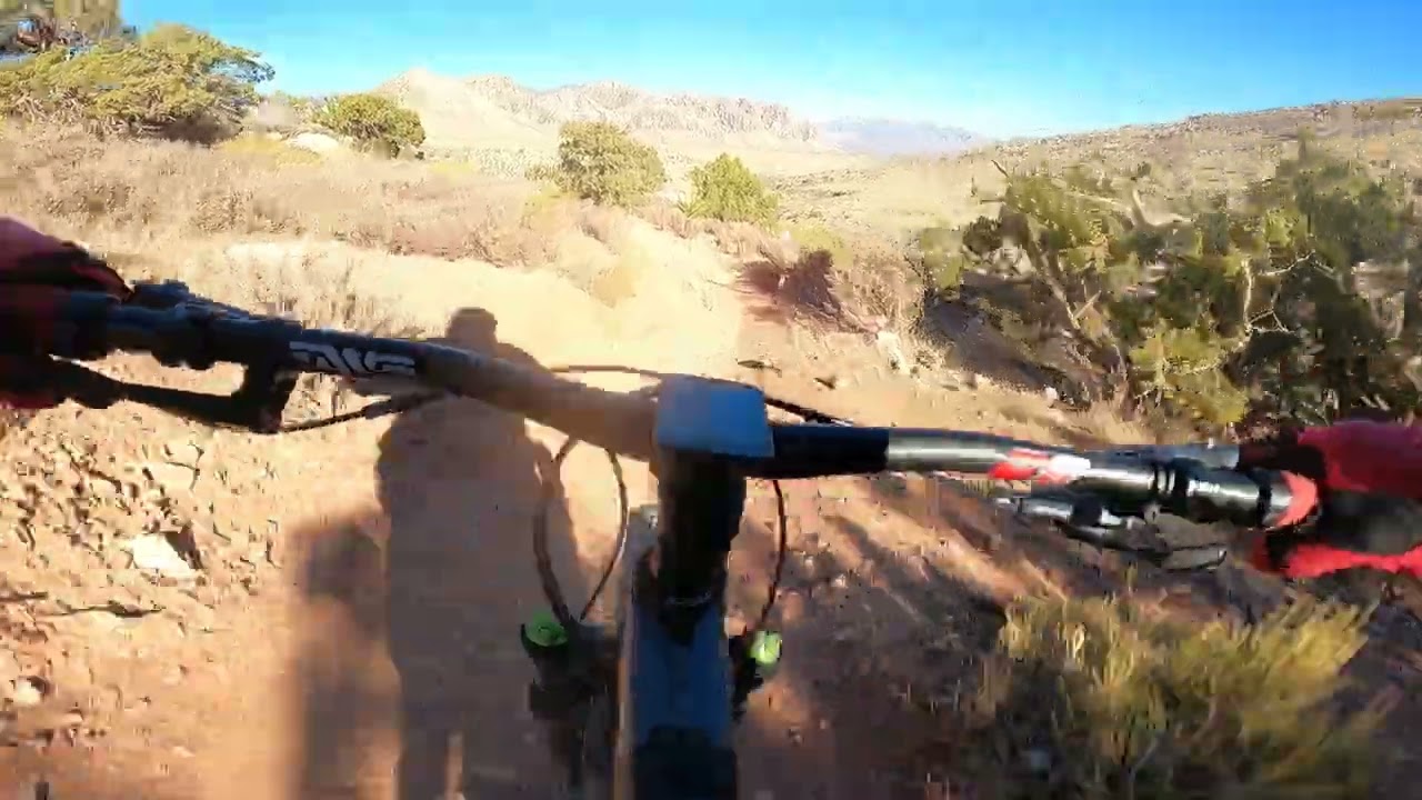 Badger pass Switch back to lower 3 mile smile - Vegas Mountain Biking at Late Night