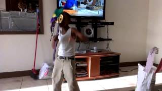 Kendall Doing The Harlem Shake