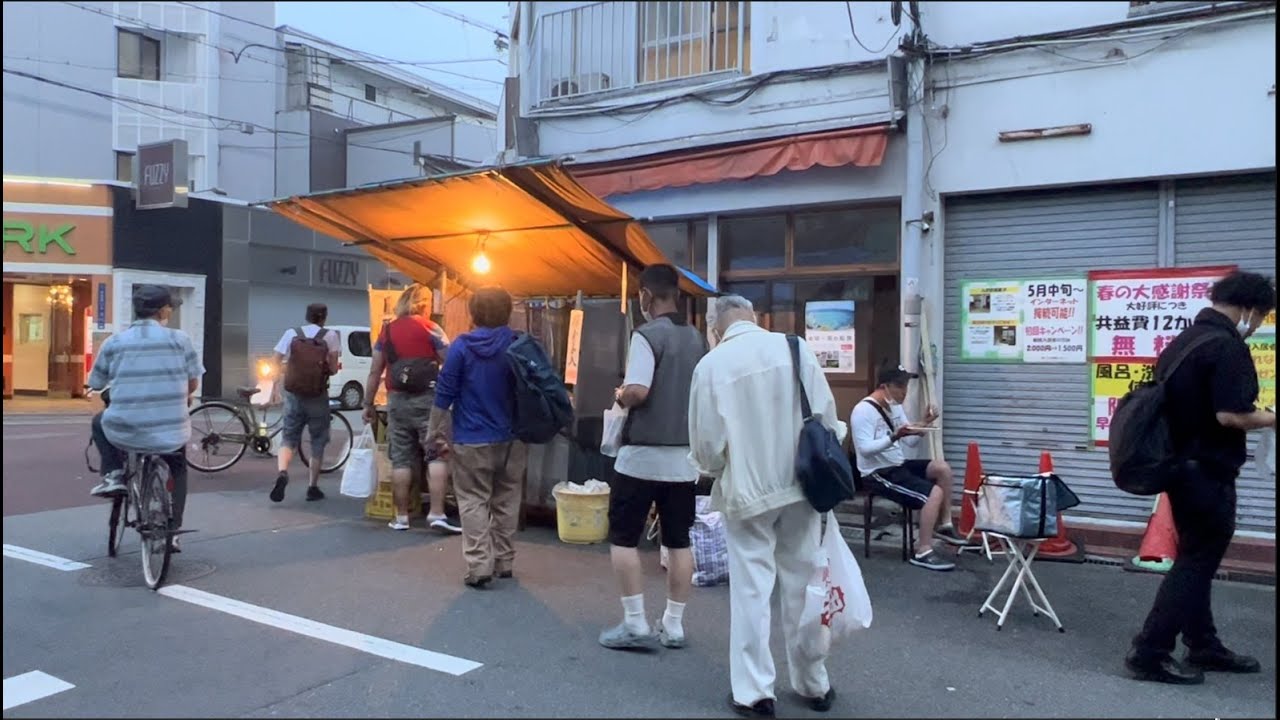 Окономияки по 1 доллару за штуку Самая дешевая еда в Японии｜японская уличная еда