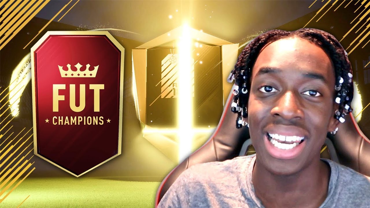 WE GOT AN OVERPOWERED IN-FORM!!! OPENING MY FUT CHAMPS REWARDS + HIGHLIGHTS!!!