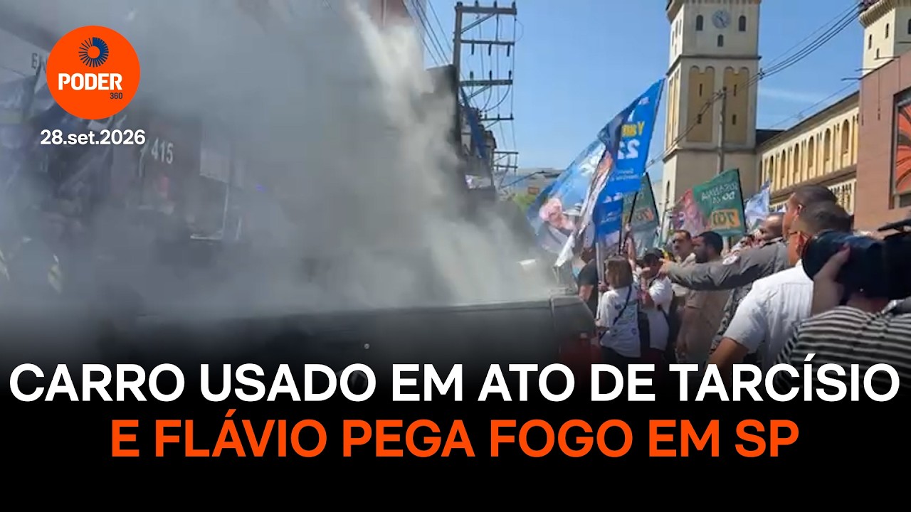 Carro usado em ato de Tarcísio e Flávio pega fogo em SP