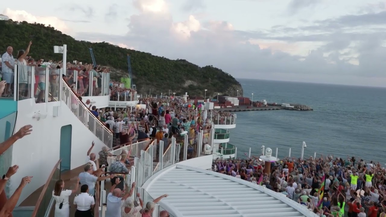 P&O Arvia & Iona sail away party st marten