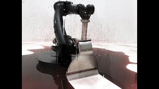 Venedik Bienali Sergilenen Endüstriyel Sanat Robotu