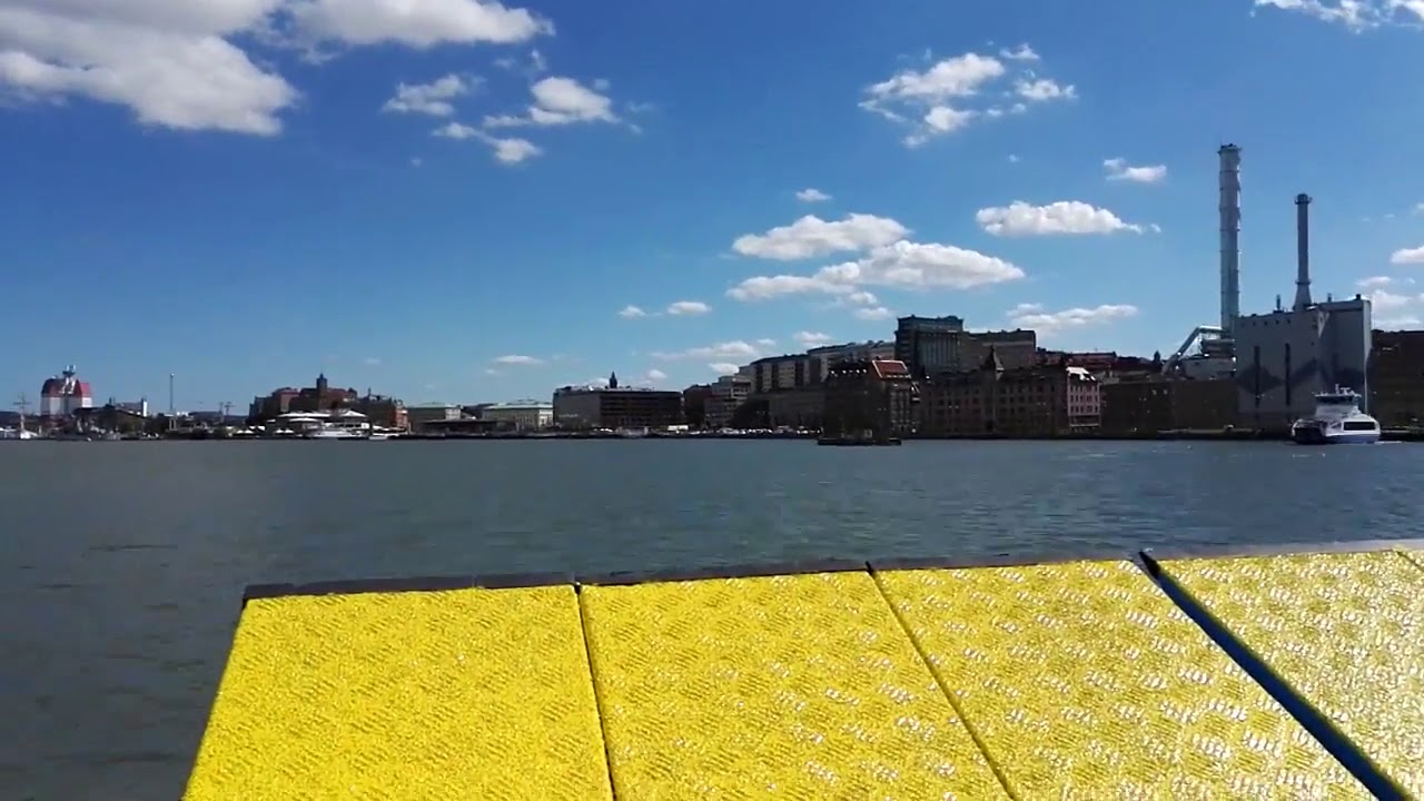 Göteborg Timelapse: Ferry from Lindholmspiren to Stenpiren