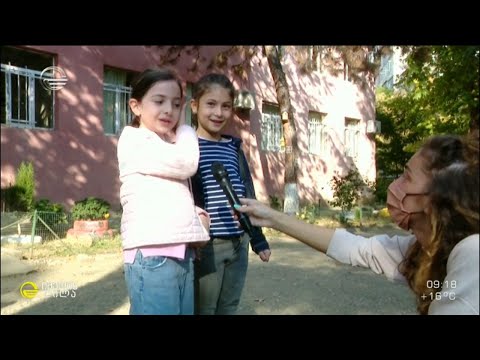 როგორია ერთი დღე სკოლის კედლებში და რაზე საუბრობენ ბავშვები სკოლის ეზოში