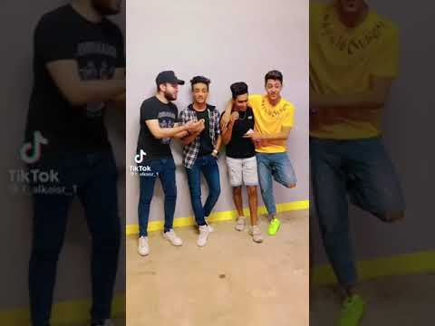 لما تكلم ابوك وانت مع صحابك 