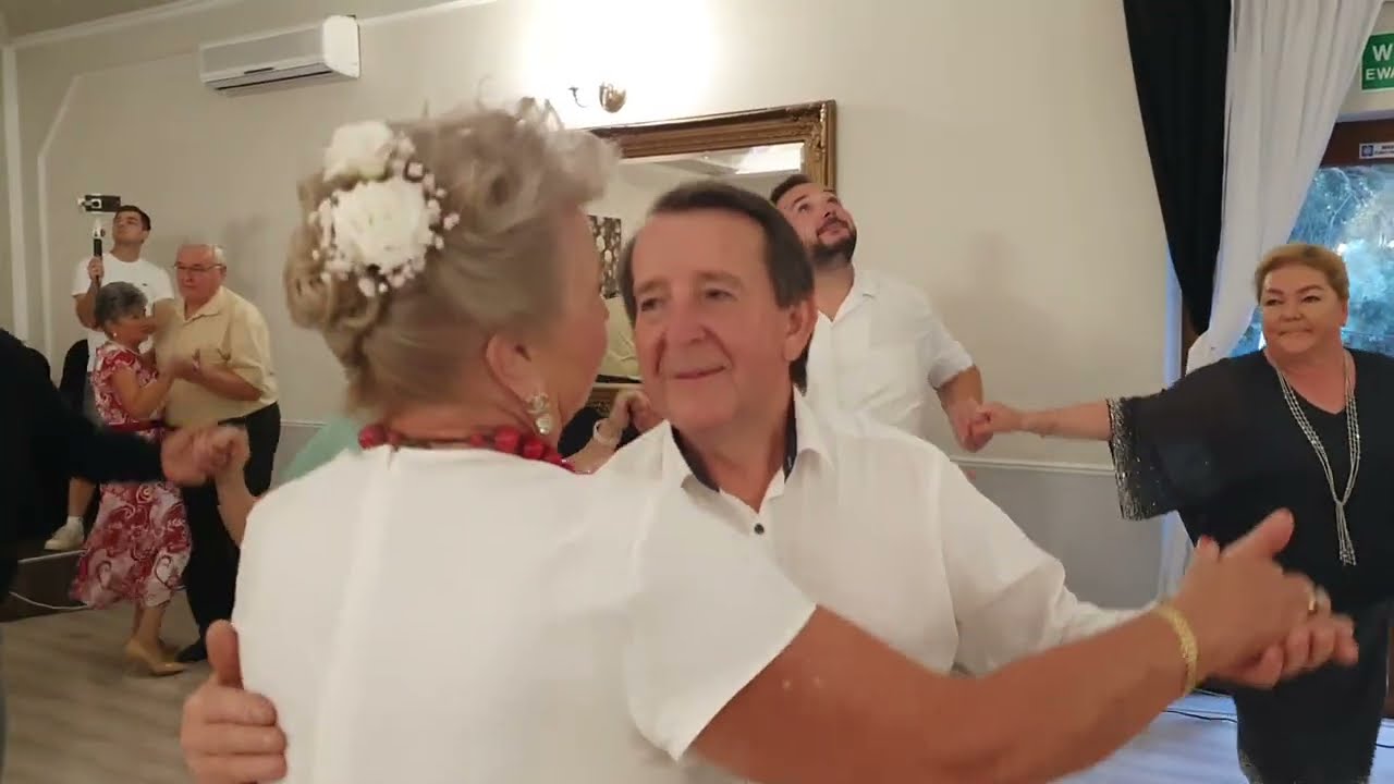 23 08 2025 relacja na żywo z potańcówki w Złotym Dworze z JUBILATAMI na parkiecie 