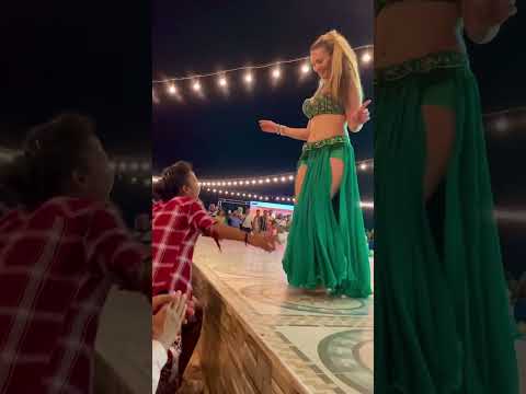 Belly Dance – Dubai Desert Safari | 2022