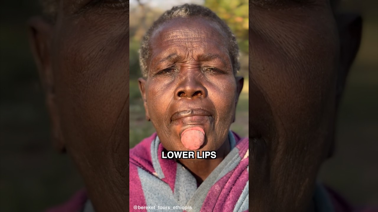 У них дырки в губах.