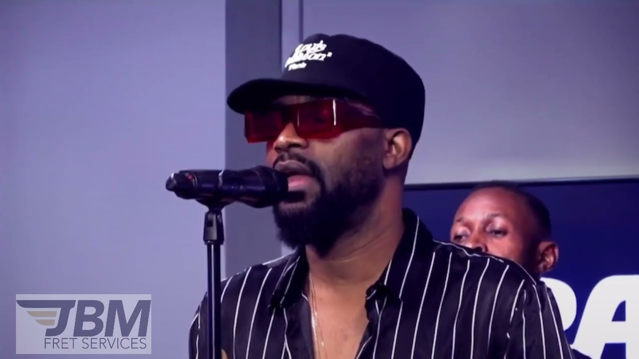 Fally Ipupa chante en live { Science fiction & Se Yo } sur la radio Ivorienne 🇨🇮 | Trace Fm