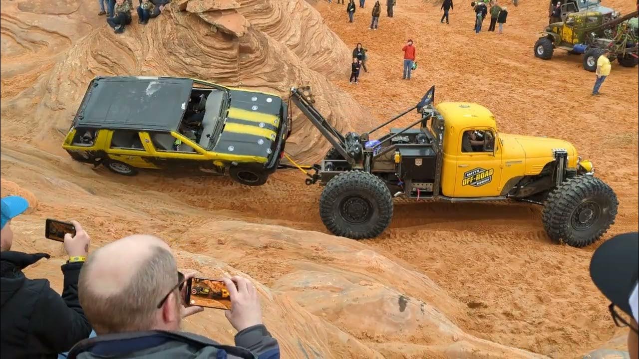 World's Largest Off-road Wrecker wrecks the Chute - YouTube