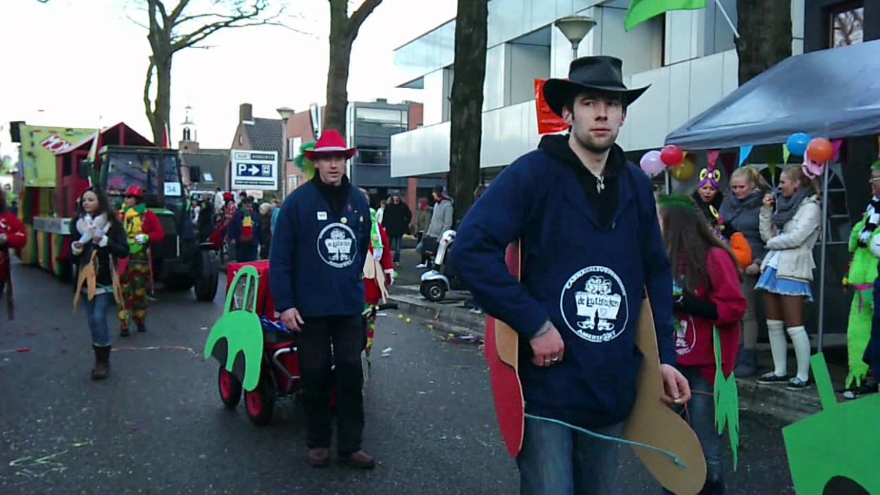 Carnavals optocht hoogland / Zandkruuersgat 2012 YouTube