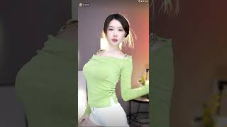 迷人的黎闪电20221226105119