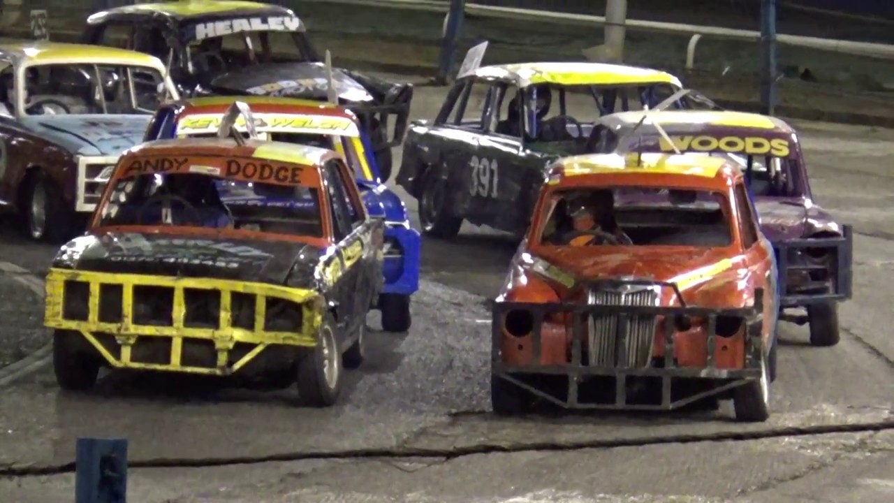 Historic Stock Cars Wimbledon 20/11/2016 heat 2 YouTube