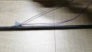 コルゲートチューブに配線を通す工具
