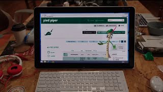 Silicon Valley S03E09- Meet Pipey, pied piper's  mascot ( Funny as fuck)
