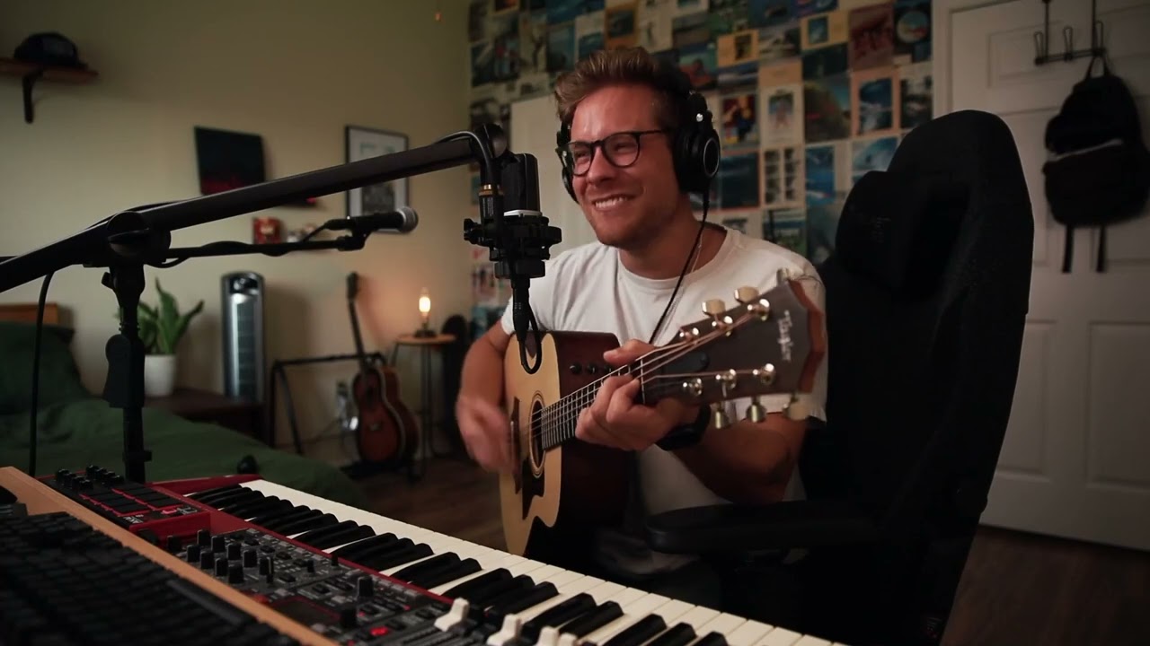 Oh Caroline by The 1975 (Live Loop Cover)