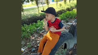 Download Lagu Duniamu Dan Aku Berbeda MP3